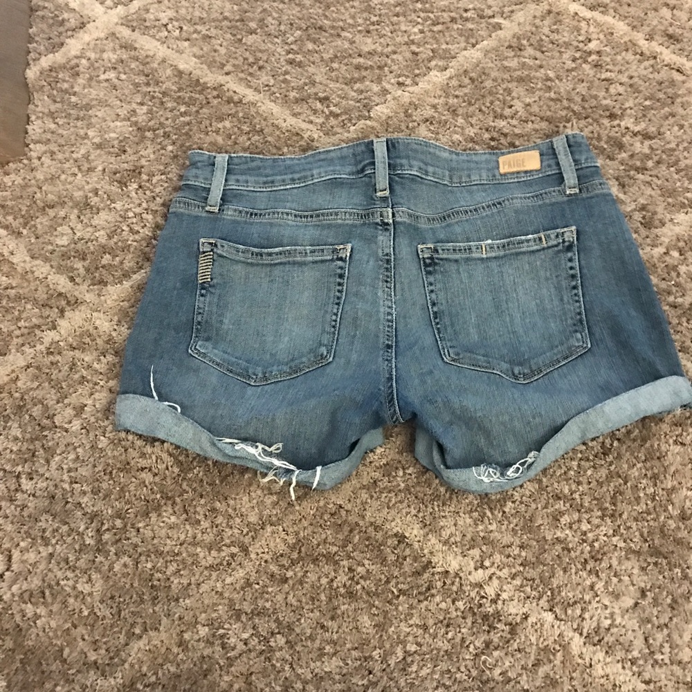 PAIGE SHORTS. - Picture 2 of 2
